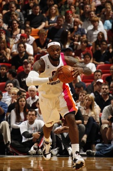 上演了一场 上演了一场